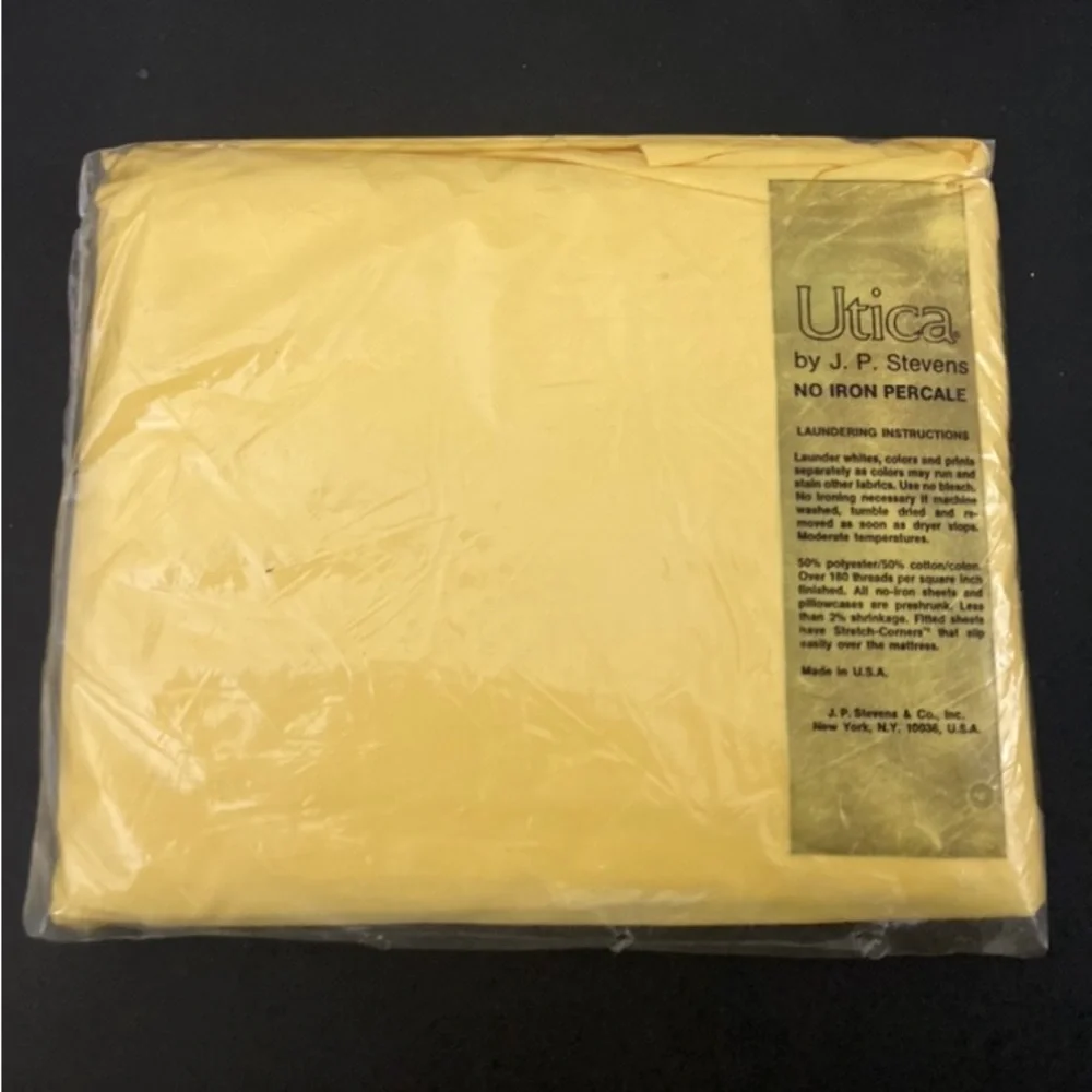 Vintage Utica Full Fitted Sheet in a sunflower yellow